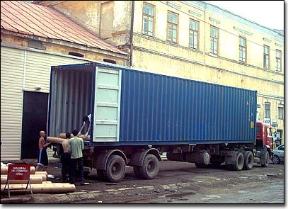 Cорокафутовый контейнер из Кореи прибыл в Казань