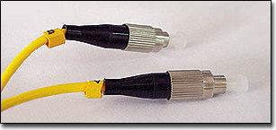Оптоволоконный кабель для передачи данных от компьютера к принтеру