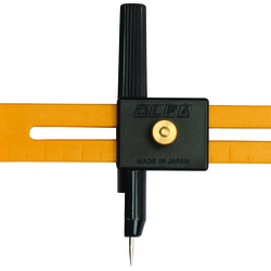 Нож OLFA CMP-1, лезвие COB-1, циркулярный, для вырезания кругов d=1-15 см