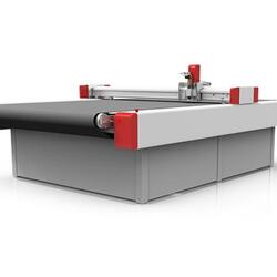 Планшетный раскройщик iECHO TK3S-3521, рабочий стол 2100 х 3500 мм