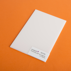 Акриловое стекло PLEXIGLAS/PLEXISTEK, экструзионное, толщина 8 мм, молочный, 2050 х 3050 мм